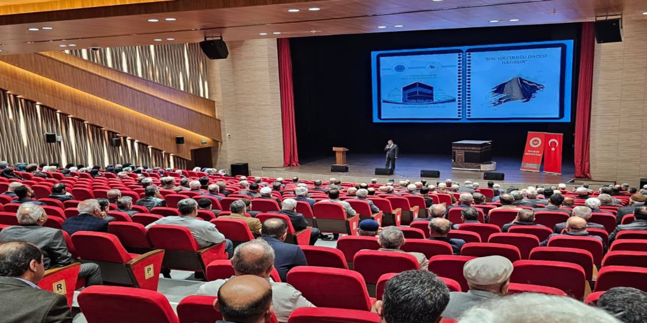 Batman'da hacı adaylarına hazırlık semineri düzenlendi