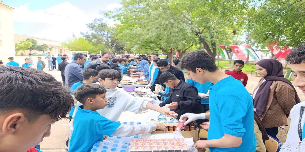 Şanlıurfa’da öğrencilerden Gazze’ye destek kermesi