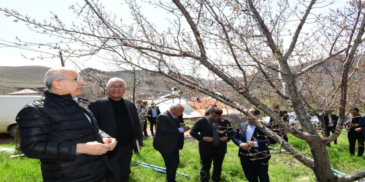 Büyükşehir Belediye Başkanı Er: Dolu yağışı nedeniyle ortaya çıkan hasar raporlanıp ilgili mercilere sunulacak