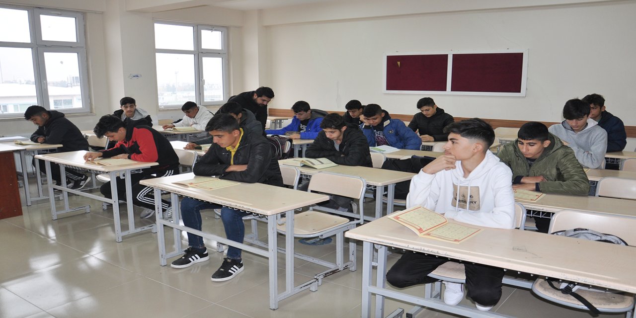 Eğitim-Bir-Sen: 14-17 yaş grubunda okullaşma oranı geriledi