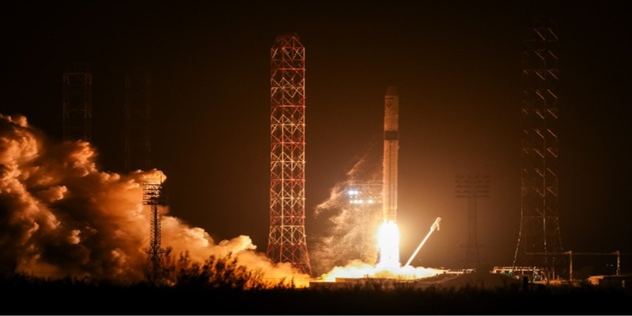Rusya, Soyuz-5 roketinin ilkini uzaya fırlattı