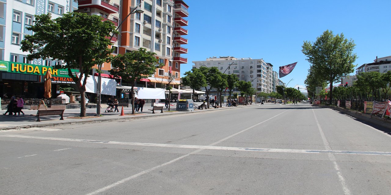HÜDA PAR Batman İl Başkanı Şahin: Ana caddelerin günlerce kapatılması doğru değil