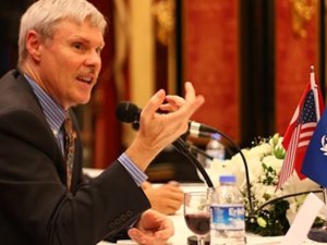 Eski ABD İstanbul Başkonsolosu görevi kötüye kullanmakla suçlanıyor