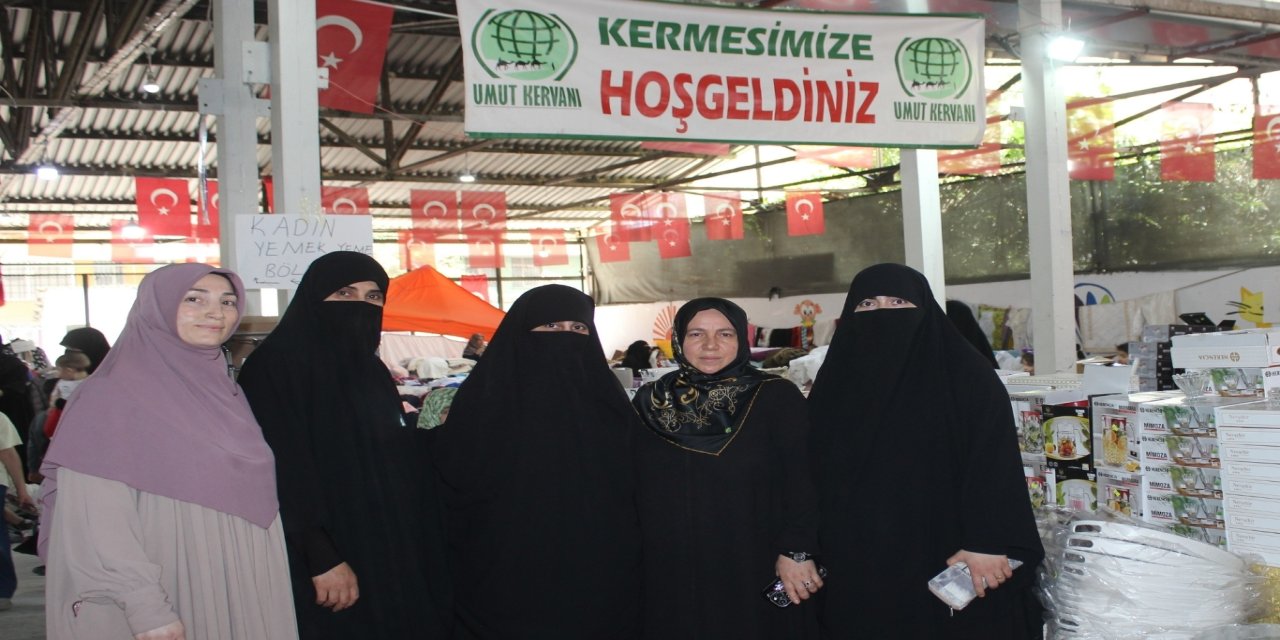 HÜDA PAR Mersin Kadın Kolları'ndan yetimler yararına düzenlenen kermese ziyaret