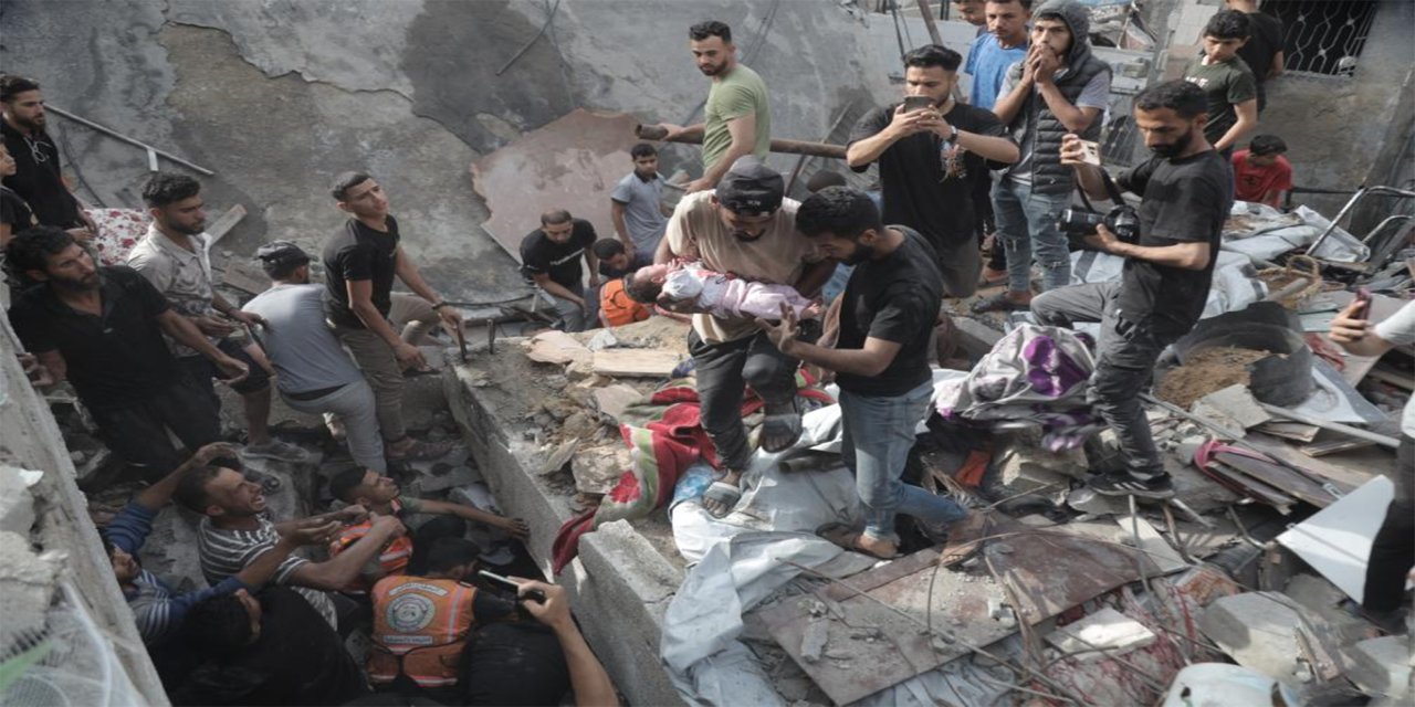 Siyonist işgalcilerin Gazze’ye saldırılarında şehit sayısı 72 bin 742’ye yükseldi