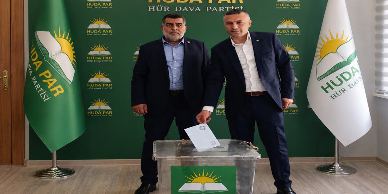 HÜDA PAR Karakoçan İlçe Başkanlığına İsmail Karaman yeniden seçildi