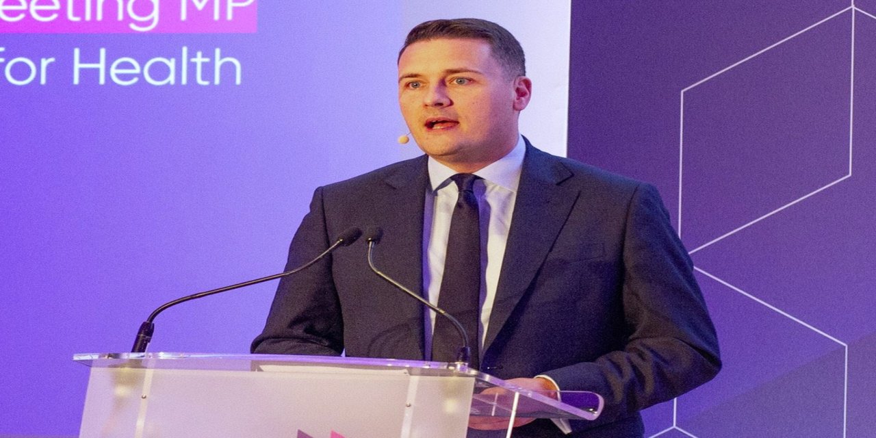 İngiliz sağlık bakanı istifa etti, Starmer ise liderlik mücadelesiyle karşı karşıya