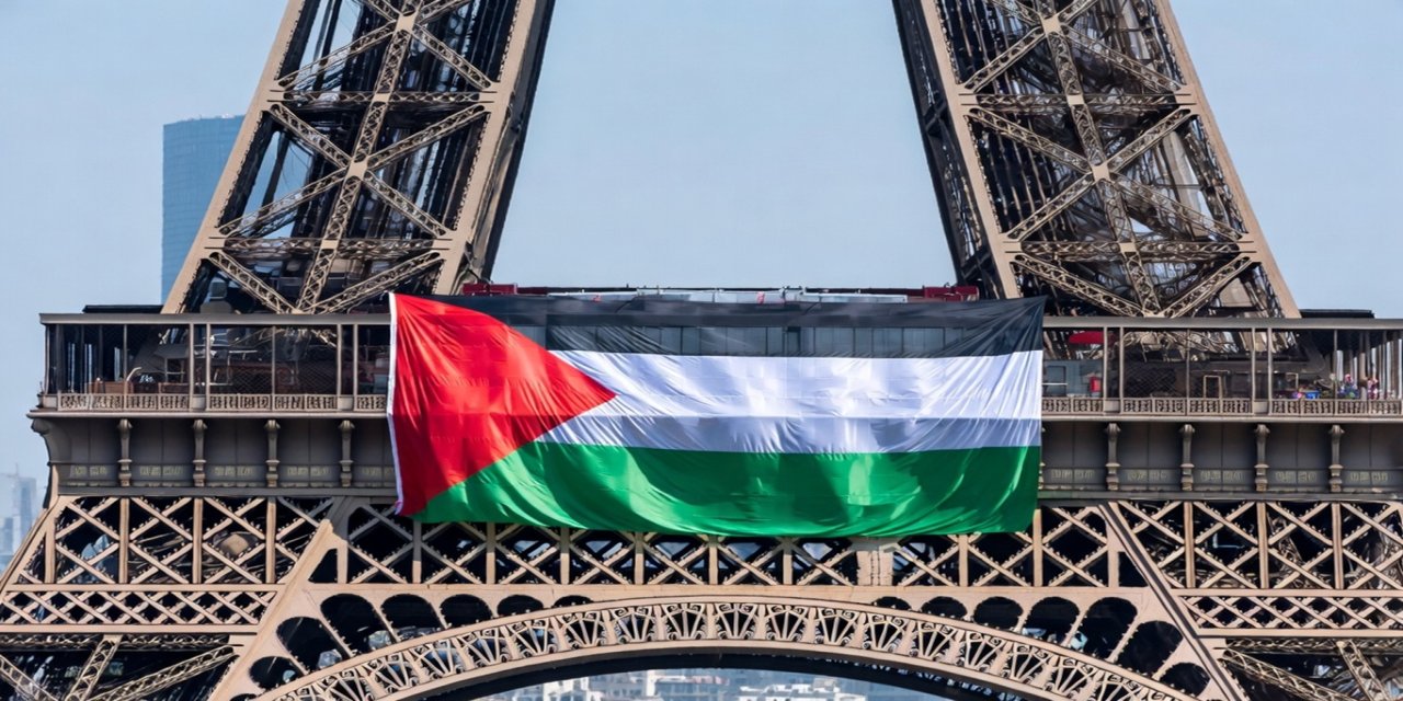 Paris’te Eyfel Kulesi’nde Filistin bayrağı açan 6 kişi gözaltına alındı