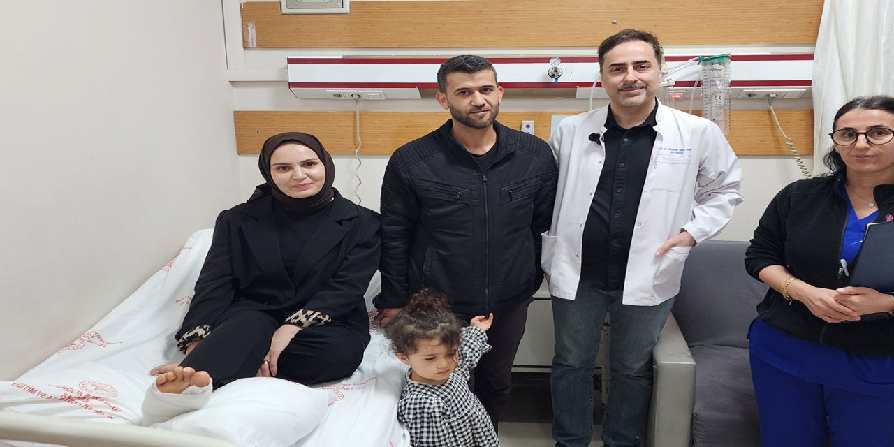 Batman'da bir ilk: Kapalı yöntemle başparmak çıkıntısı ameliyatı yapıldı