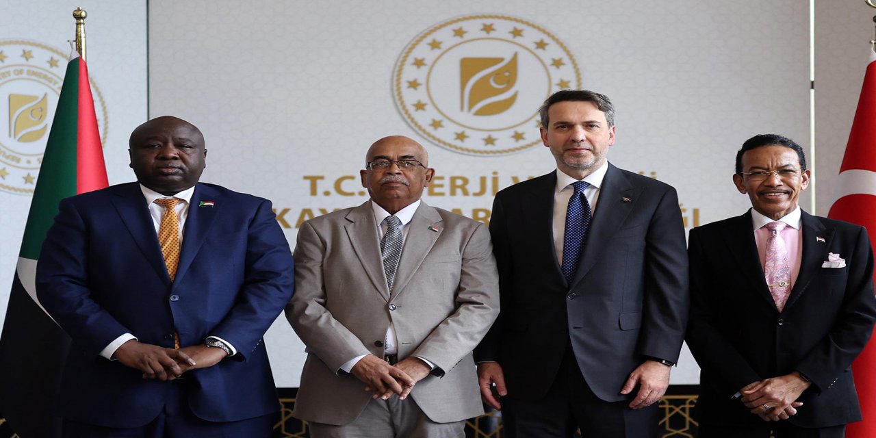 Bakan Bayraktar: Sudan ile enerji ve madencilik iş birliğini geliştirmeyi hedefliyoruz
