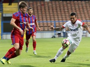 Gol düellosunda kazanan Karabükspor oldu