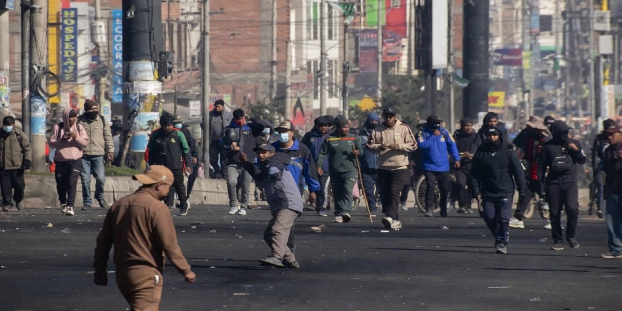 Bolivya’daki protestolar ikinci haftasında: La Paz’da protestolar ve polis müdahalesi devam ediyor
