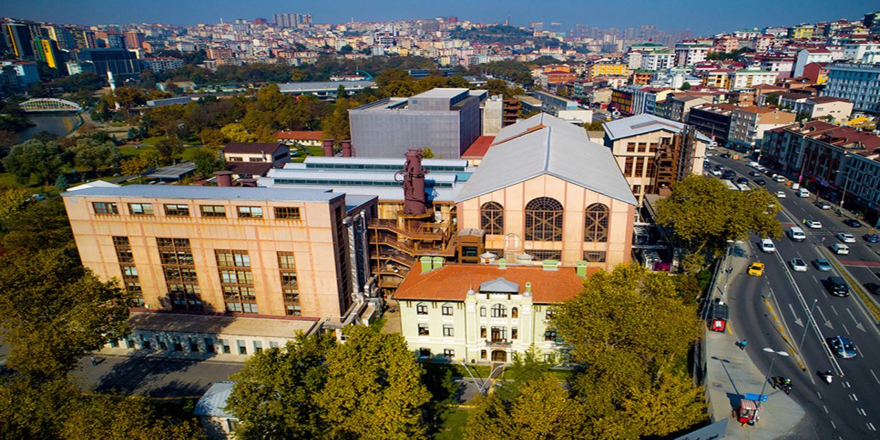 Mason Remzi Sanver'in eski rektörü olduğu İstanbul Bilgi Üniversitesi'nin faaliyet izni kaldırıldı