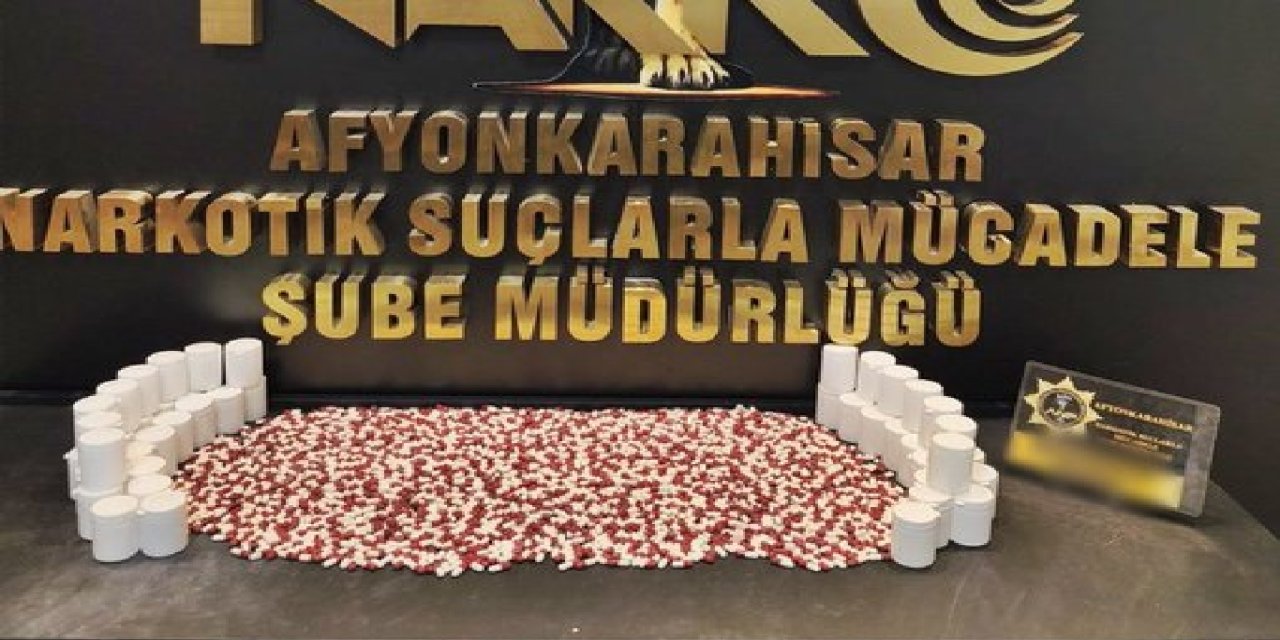 Durdurulan otomobilde 2 bin 167 sentetik hap ele geçirildi