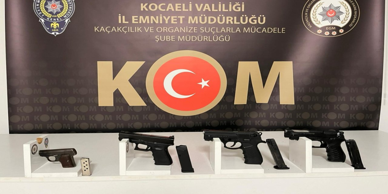 Kocaeli'de 4 tabanca ele geçirildi: 3 gözaltı