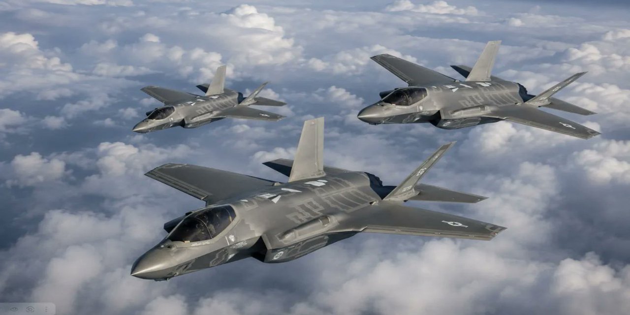 Polonya ilk F-35A Husarz savaş uçaklarını teslim aldı