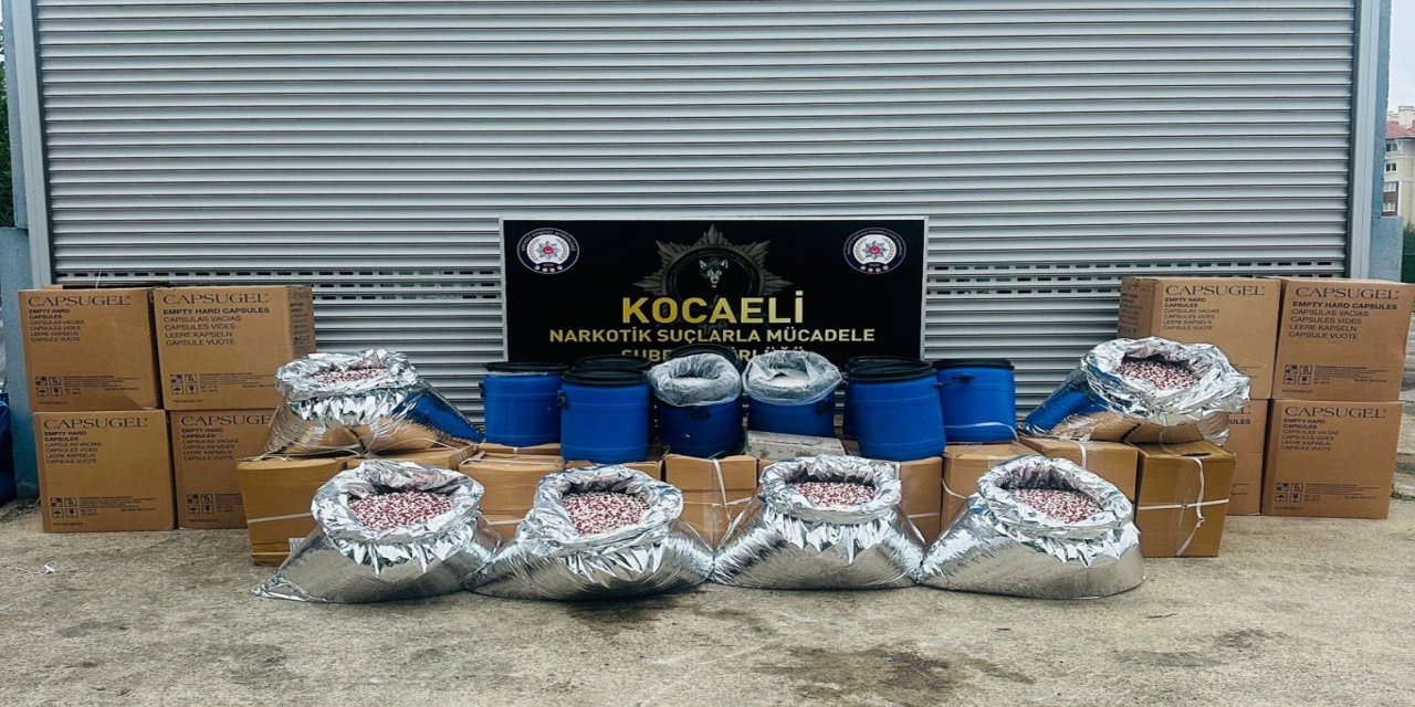 Kocaeli'de 1 ton 80 kilogram uyuşturucu ham maddesi ele geçirildi