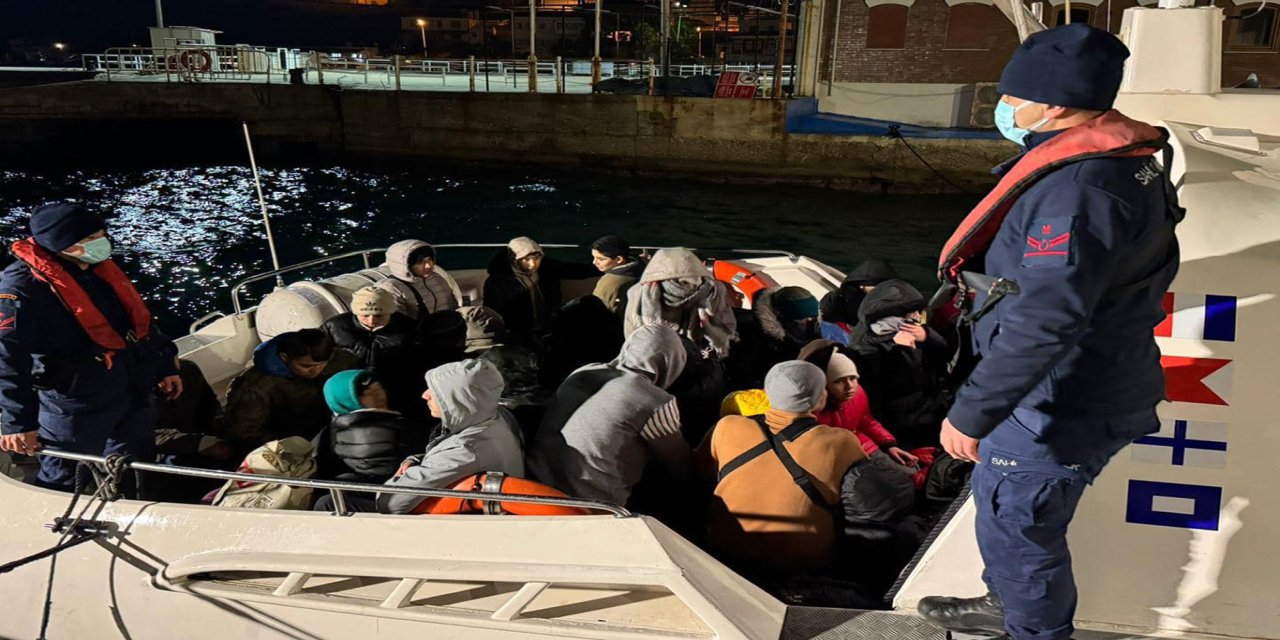 Çanakkale açıklarında 31 düzensiz göçmen yakalandı
