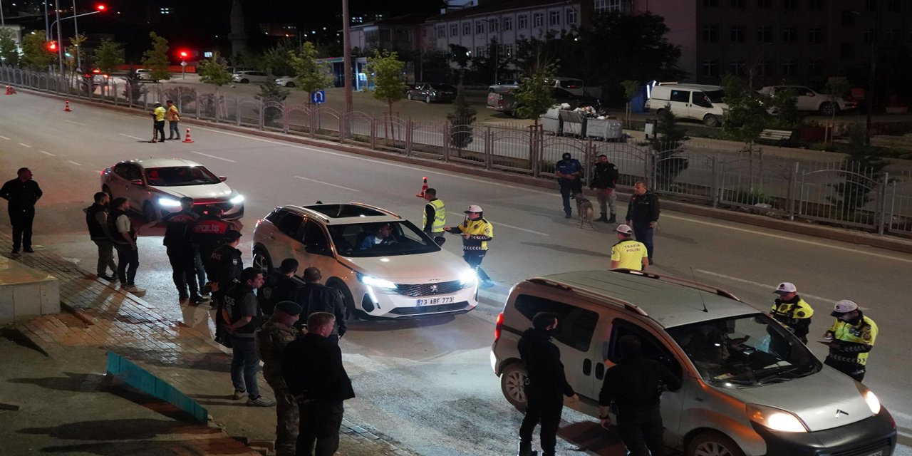 Şırnak’ta bin 800 polisle “Huzur Şırnak” uygulaması yapıldı