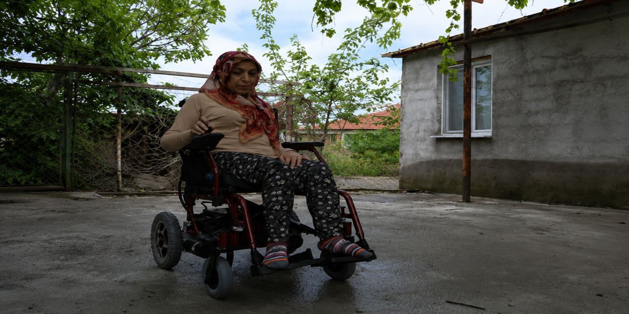 Malatya'da engelli bireylere akülü sandalye desteği