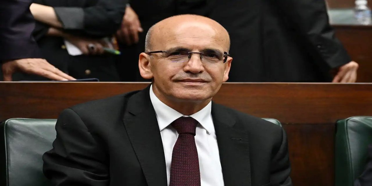 Bakan Şimşek: Türkiye ekonomisi yıllık yüzde 2,5 büyüdü
