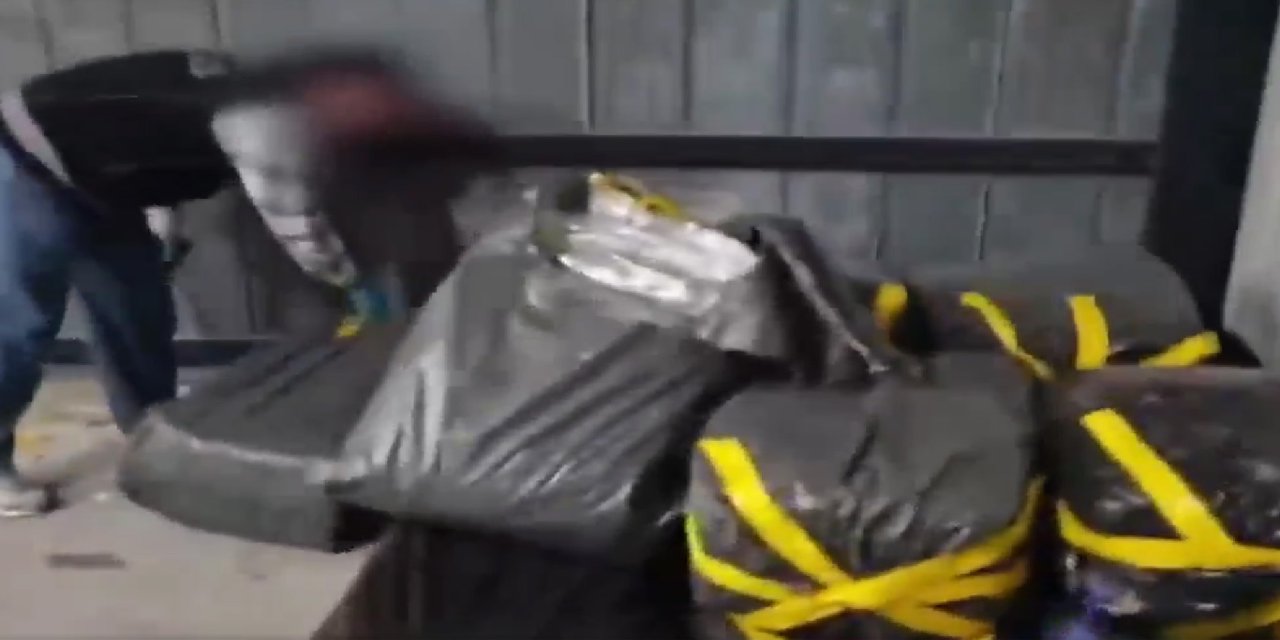Arnavutköy'de 398 kilo skunk ele geçirildi