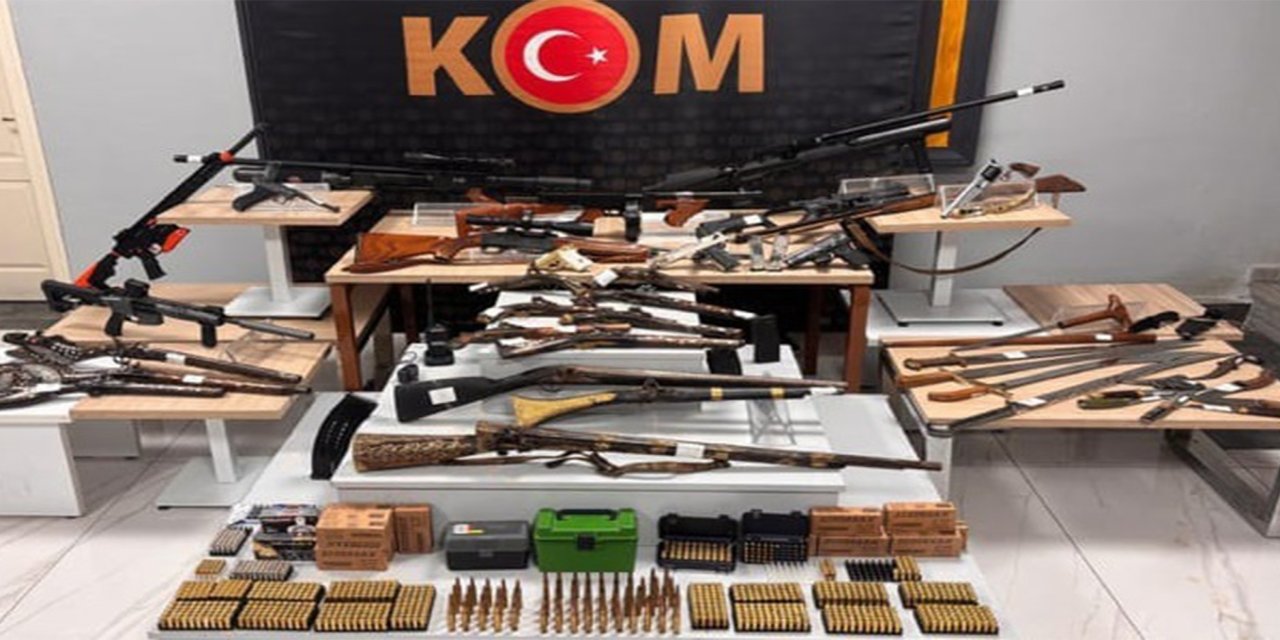 Uşak'ta silah ve tarihi nitelikte tüfekler ele geçirildi