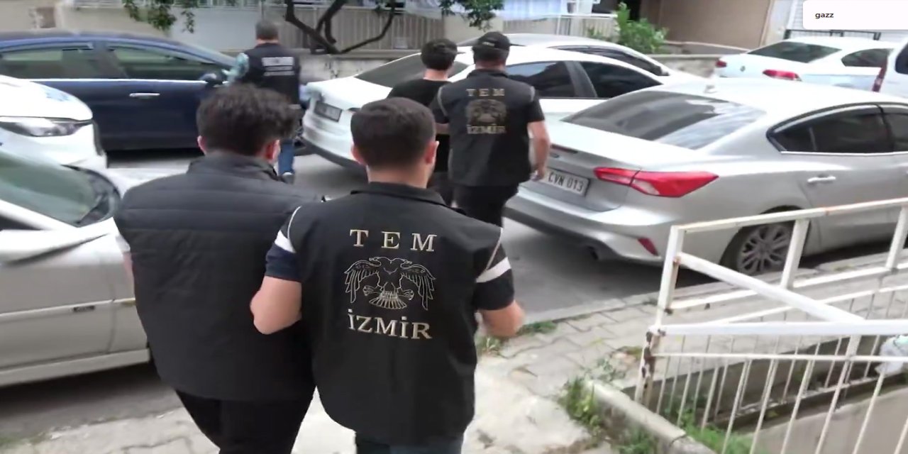 İzmir merkezli 12 ilde FETÖ operasyonu: 80 şüpheli yakalandı