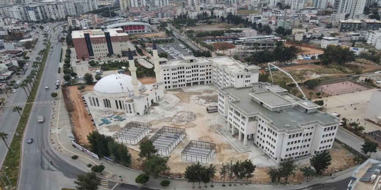 Mersin İl Müftülüğünün yerleşke inşaatında çalışmalar sürüyor