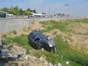 Batman'da trafik kazasında araç şarampole yuvarlandı