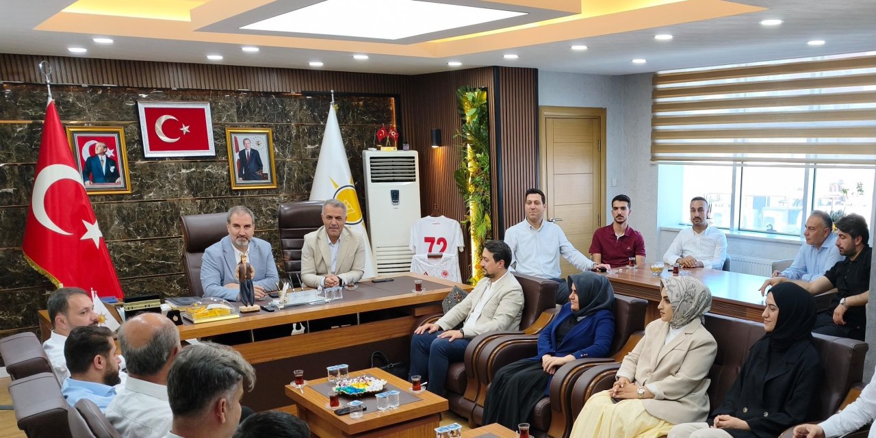 AK Parti Genel Başkan Yardımcısı Mustafa Şen’den AK Parti Batman İl Başkanlığı’na Ziyaret