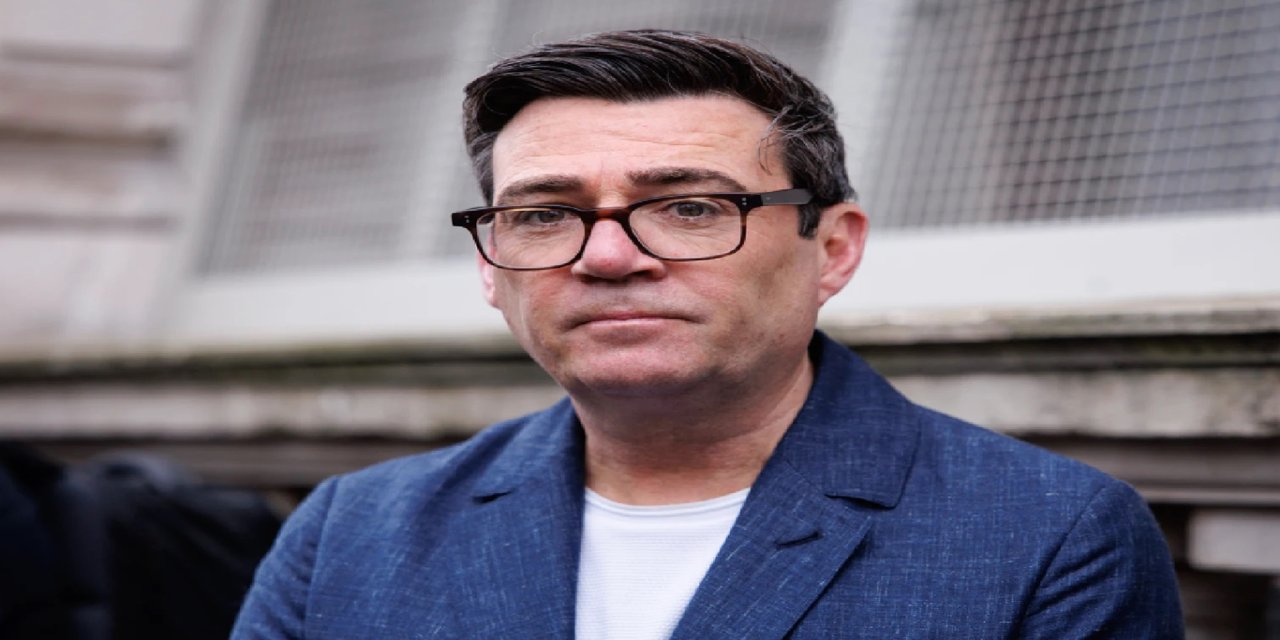 İngiltere'de başbakanlığın en büyük adayı Andy Burnham
