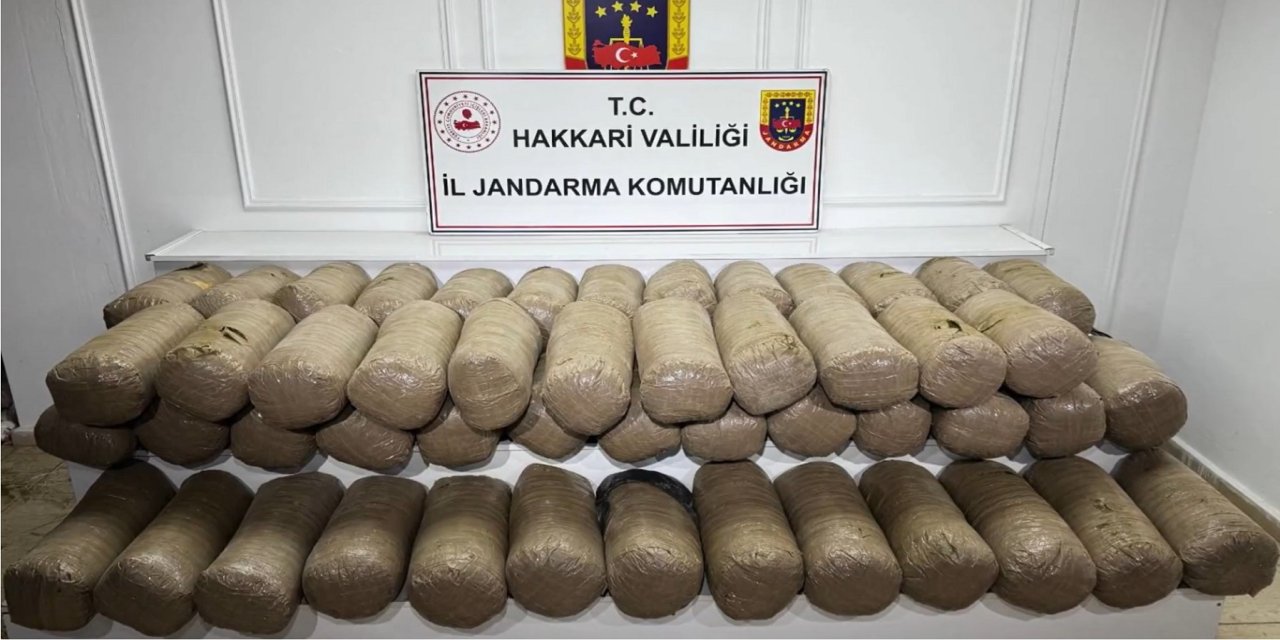 Hakkari'de uyuşturucu operasyonu: 503 kilogram esrar ele geçirildi
