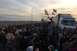 80 bin sivil Türkiye sınırlarında
