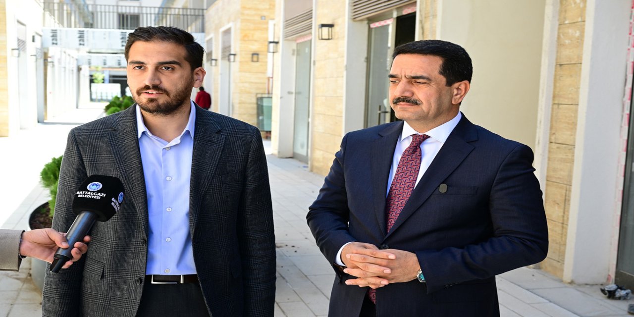 Battalgazi Belediye Başkanı Taşkın Bakırcılar Çarşısı'nda incelemelerde bulundu