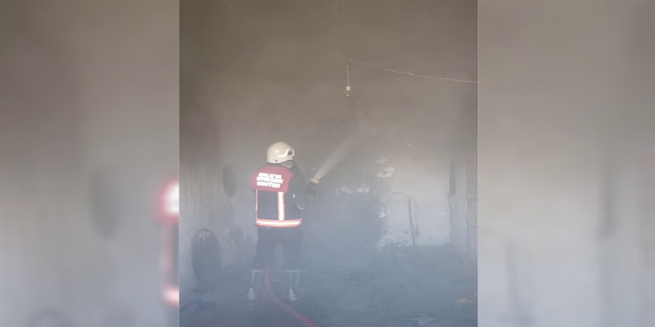 Malatya'da bir evde çıkan yangın maddi hasara yol açtı