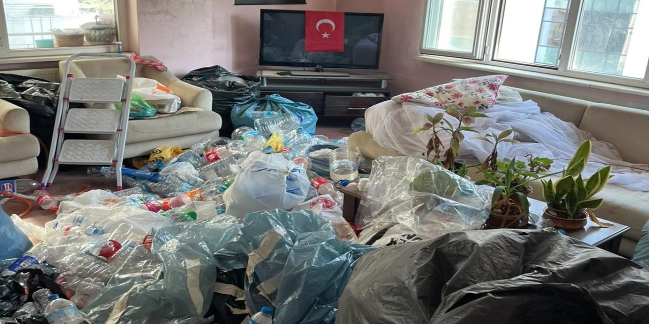 Bursa’da bir dairede 5 ton çöp çıkarıldı