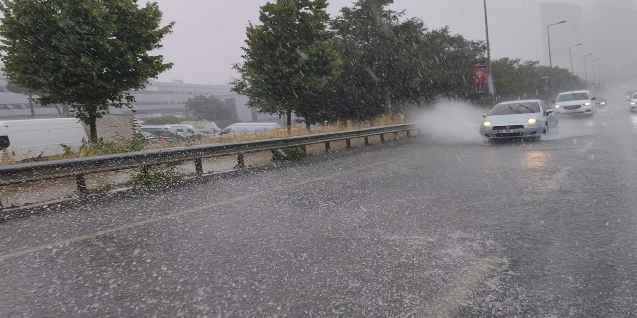 İstanbul'da sağanak etkili oldu