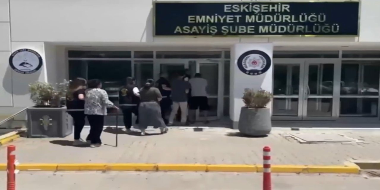Eskişehir merkezli dolandırıcılık operasyonunda 10 şüpheli tutuklandı