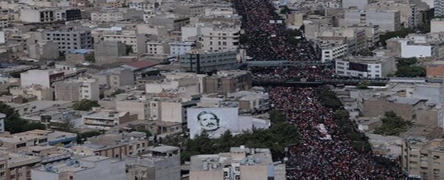 İslam İnkılabı Rehberi Hamanei, Tahran'da son yolculuğuna uğurlanıyor