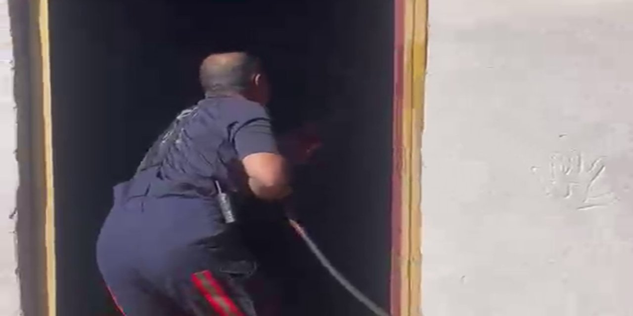 Malatya'da saman deposunda yangın