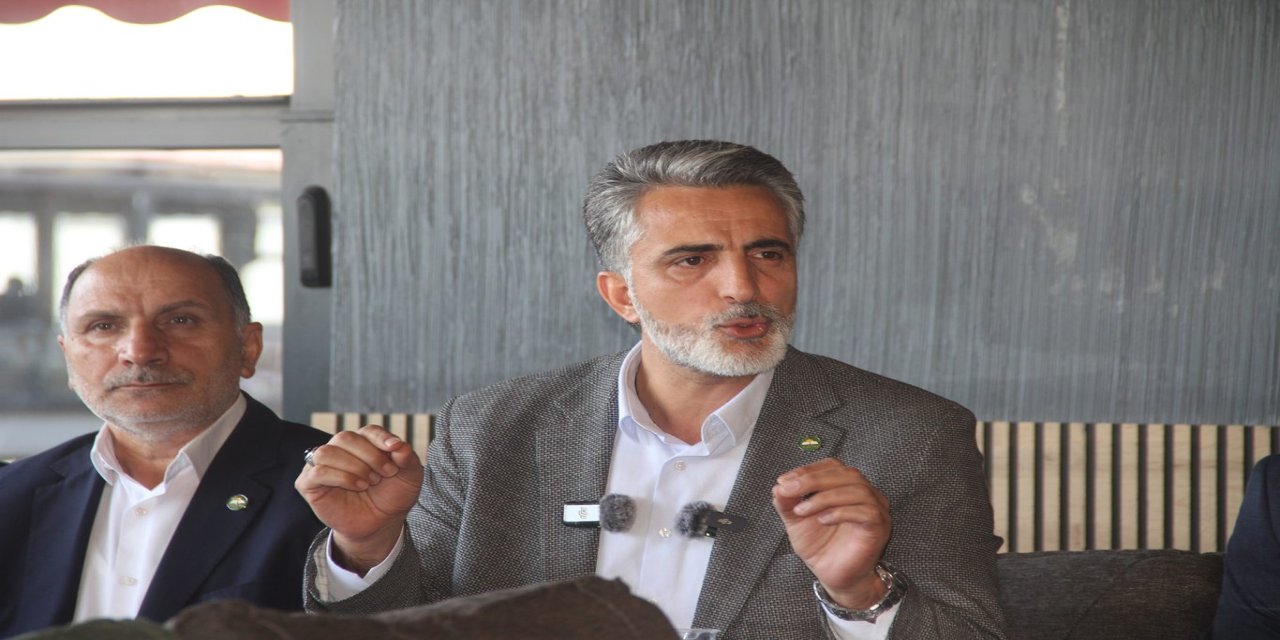 HÜDA PAR Sözcüsü Emiroğlu’ndan Bingöl Belediyesi’ne tepki: 41 projeden sadece biri yapıldı