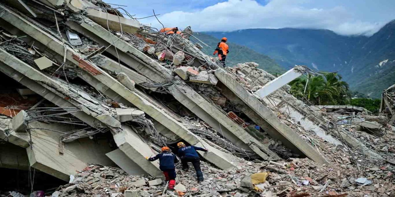 Venezuela'da deprem felaketinde hayatını kaybedenlerin sayısı 4 bin 490'a yükseldi