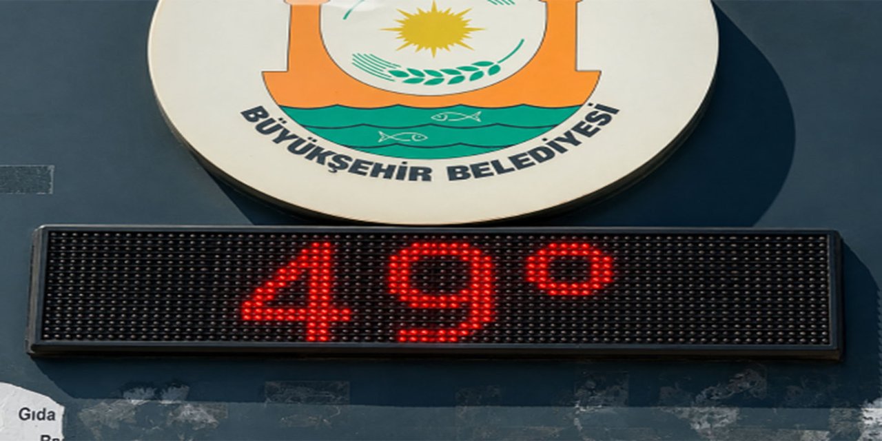 Şanlıurfa'da termometreler 49 dereceyi gösterdi, vatandaşlar Balıklıgöl'e sığındı