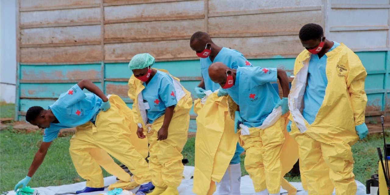 Ebola salgınında vaka sayısı 2 bini aştı, daha fazla sağlık çalışanı greve katıldı