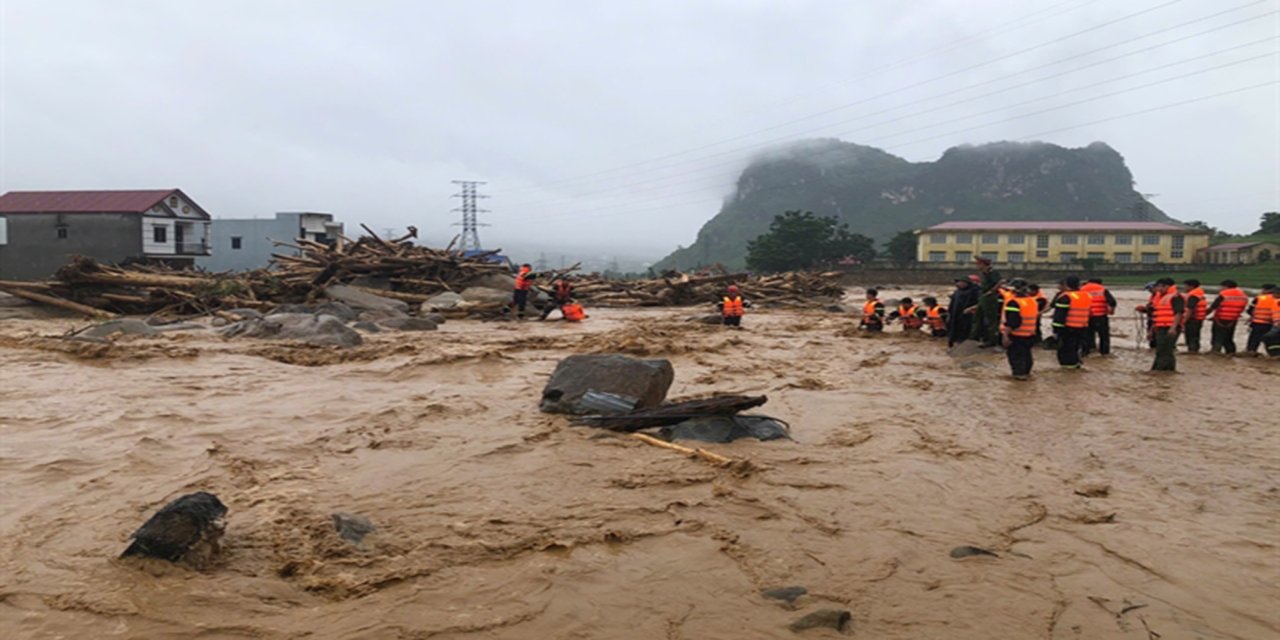 Vietnam'da sel felaketi: 4 ölü, 4 kayıp