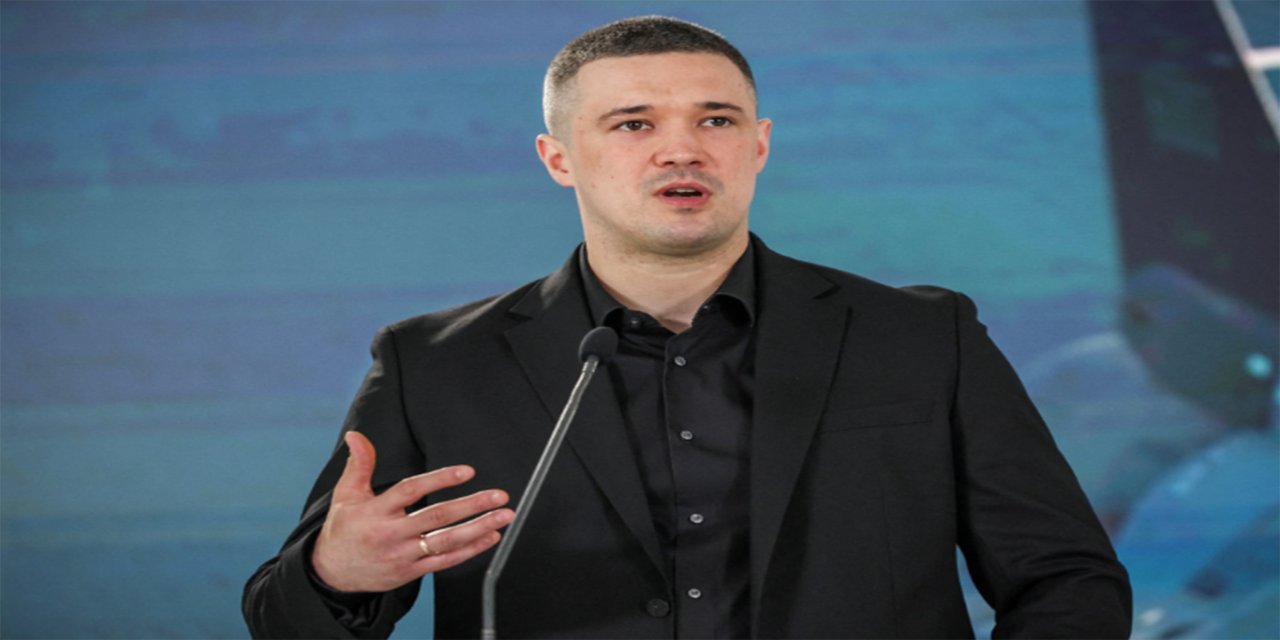 Ukrayna'da Savunma Bakanı krizi: İstifa, protestolar ve komuta kademesinde güç mücadelesi