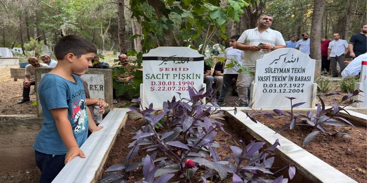 Şehid Sacit Pişgin, şehadetinin 3'üncü yılında kabri başında anıldı