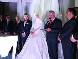 Başbakan yeğeninin nikah törenine katıldı