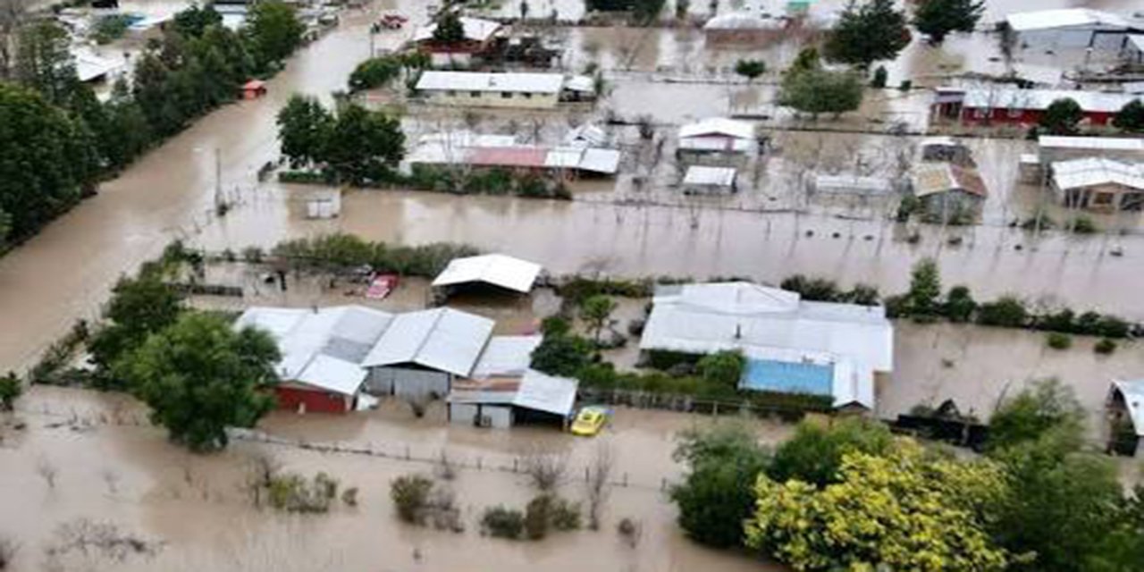 Şili'de etkili olan şiddetli yağışlar sele yol açtı: 13 ölü